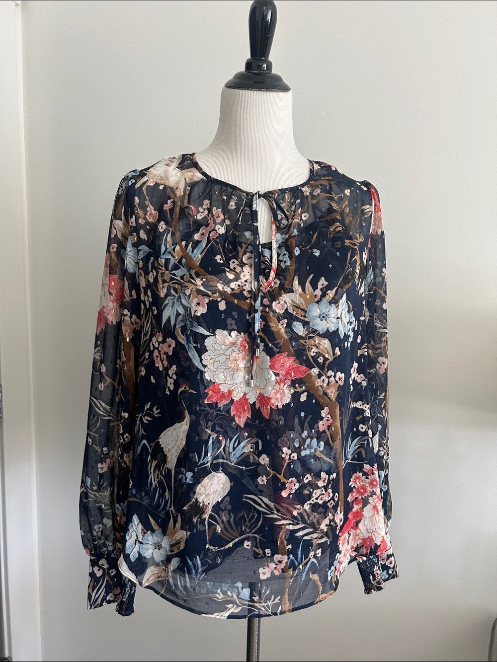 White House Black Market S Floral Tie-Neck Chiffon sheer Blouse - Navy Floral